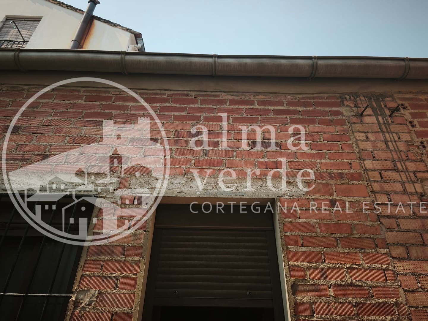 Casa céntrica de esquina frente a la estación - Image 10
