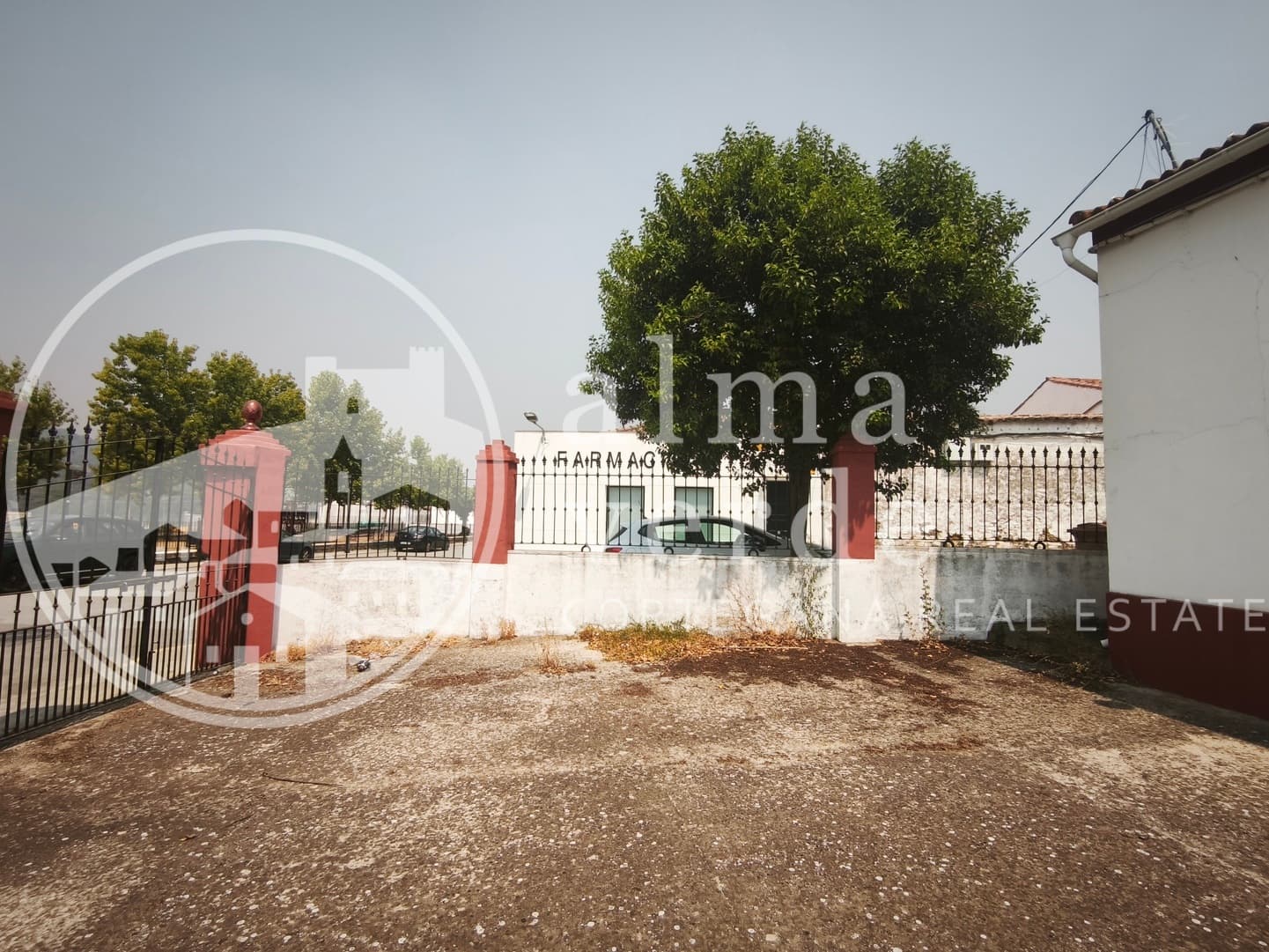 Casa céntrica de esquina frente a la estación - Image 13